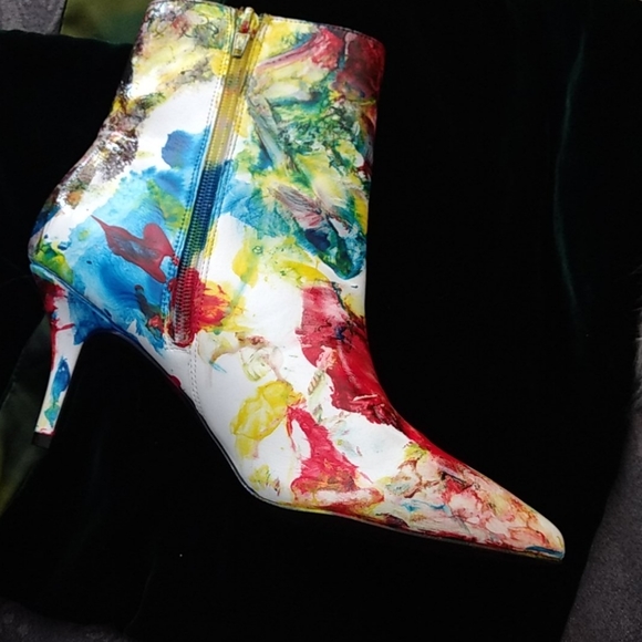 Paint poured model boots - Picture 6 of 6